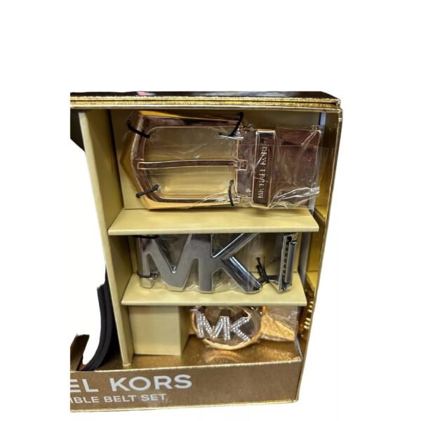 Michael Kors Women's 3 in 1 Reversible Leather Belt Gift Set, Black - Image 4